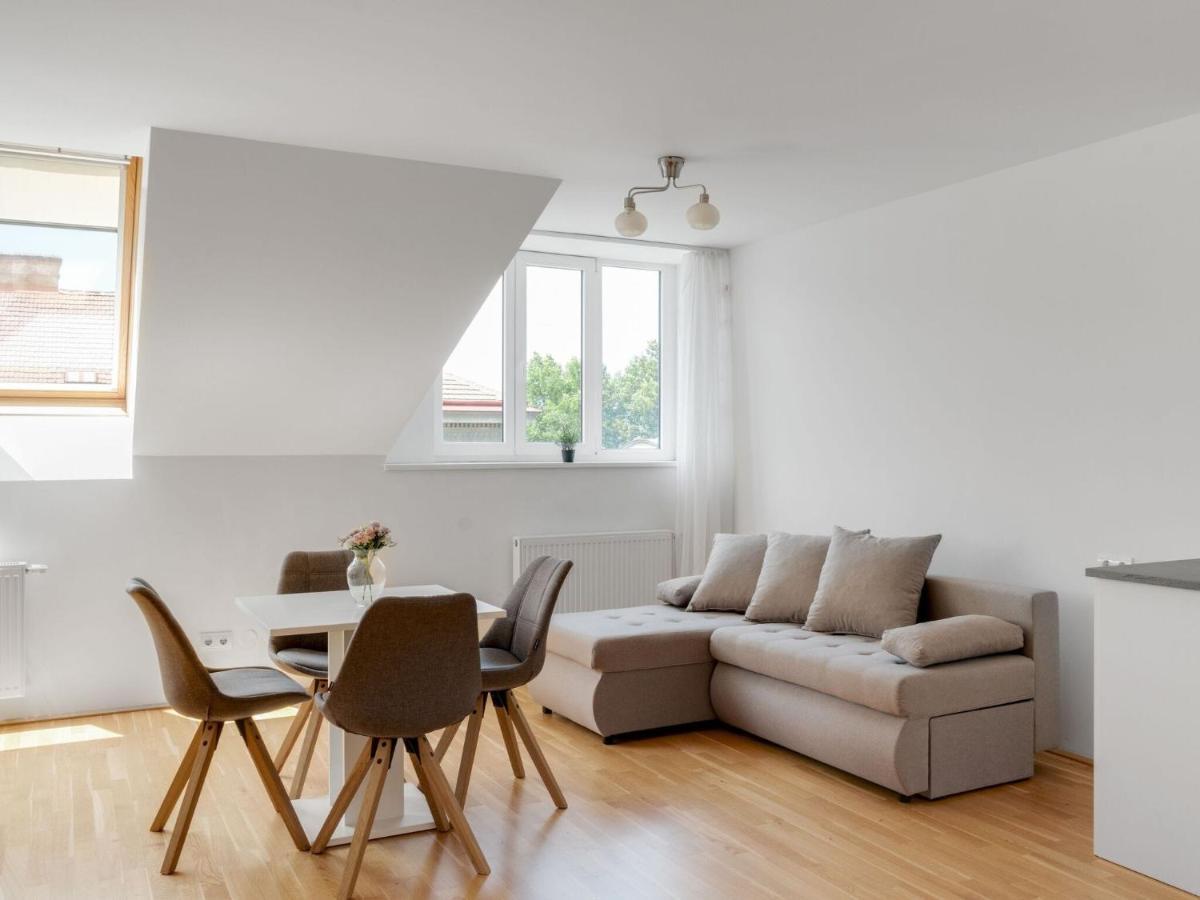 Elegant Apartment In Vienna With Patio Экстерьер фото