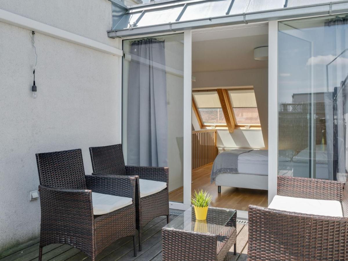 Elegant Apartment In Vienna With Patio Экстерьер фото