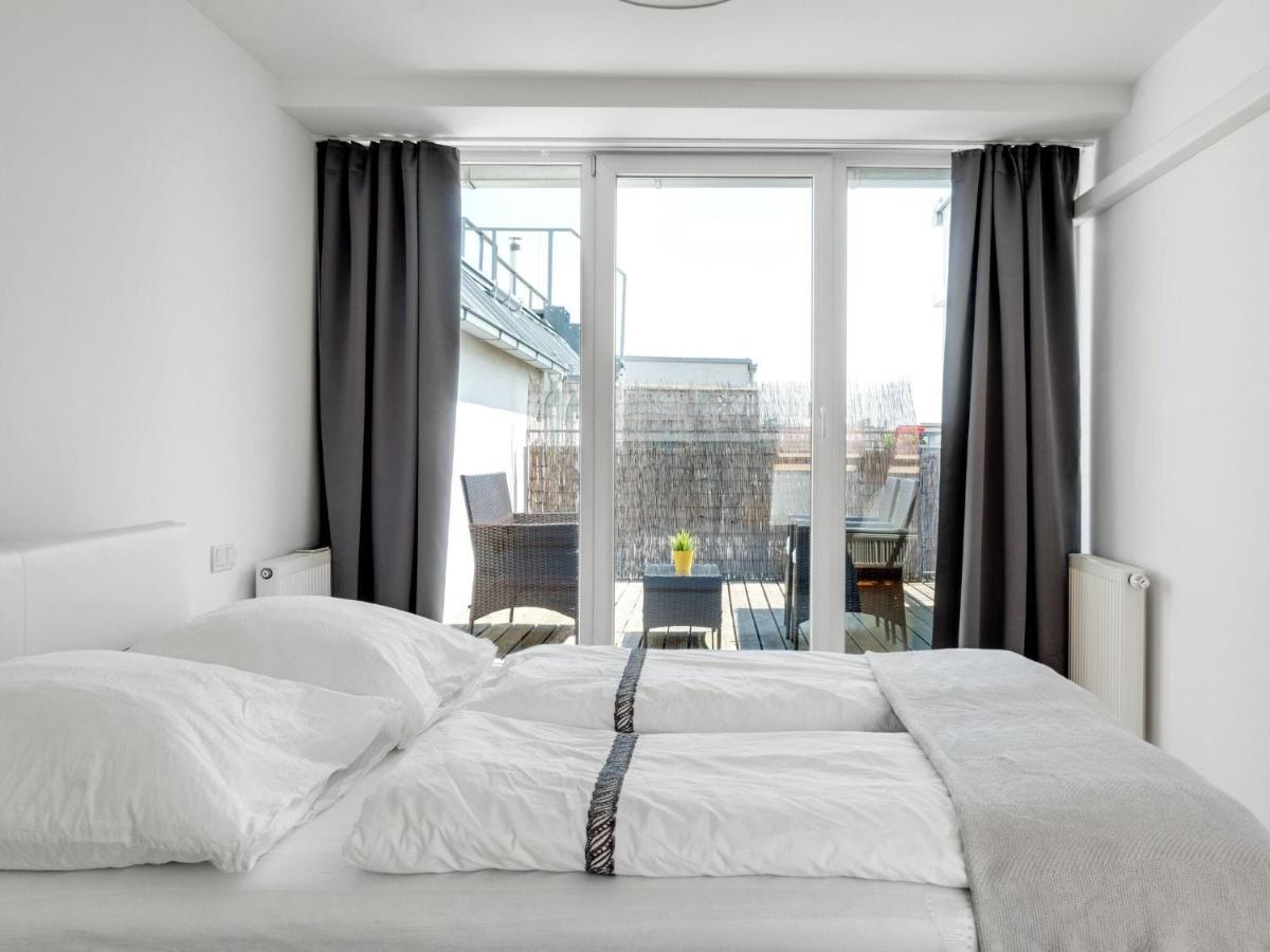 Elegant Apartment In Vienna With Patio Экстерьер фото